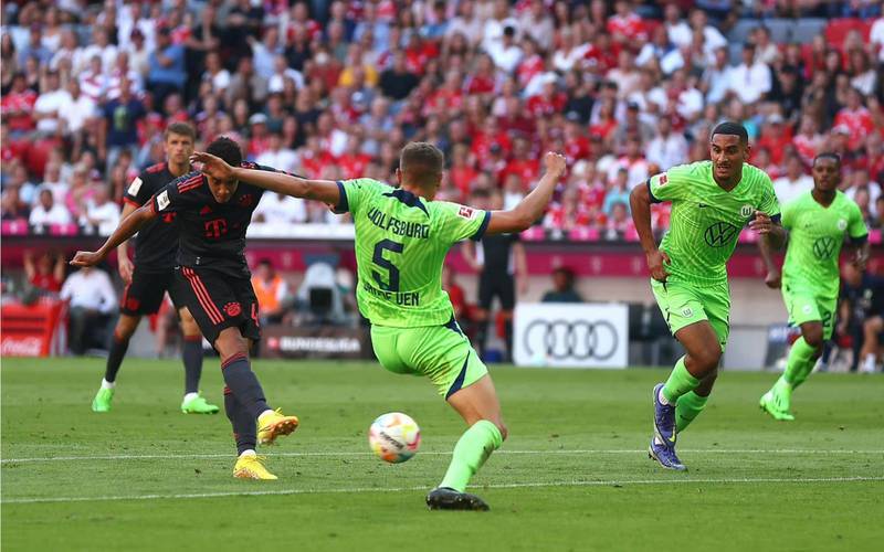 奥格斯堡客场逼平沃尔夫斯堡，苦战不下舍命一搏