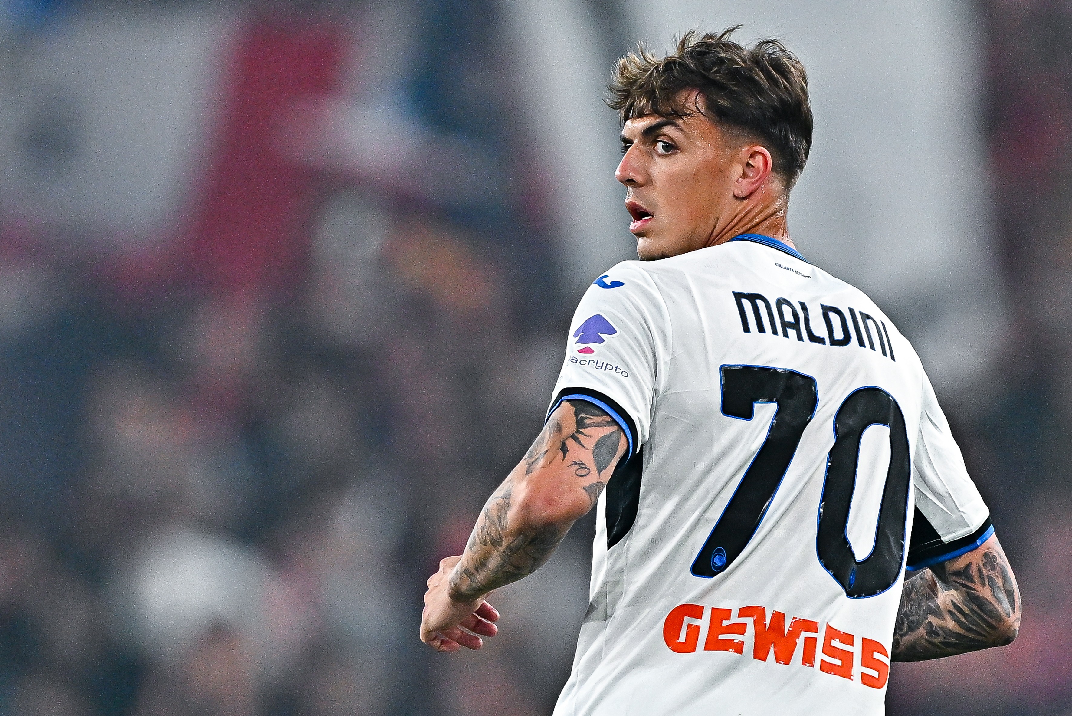 亚特兰大客场遭遇热那亚逆转,积分榜陷入困境 亚特兰大客场遭遇热那亚逆转,积分榜陷入困境