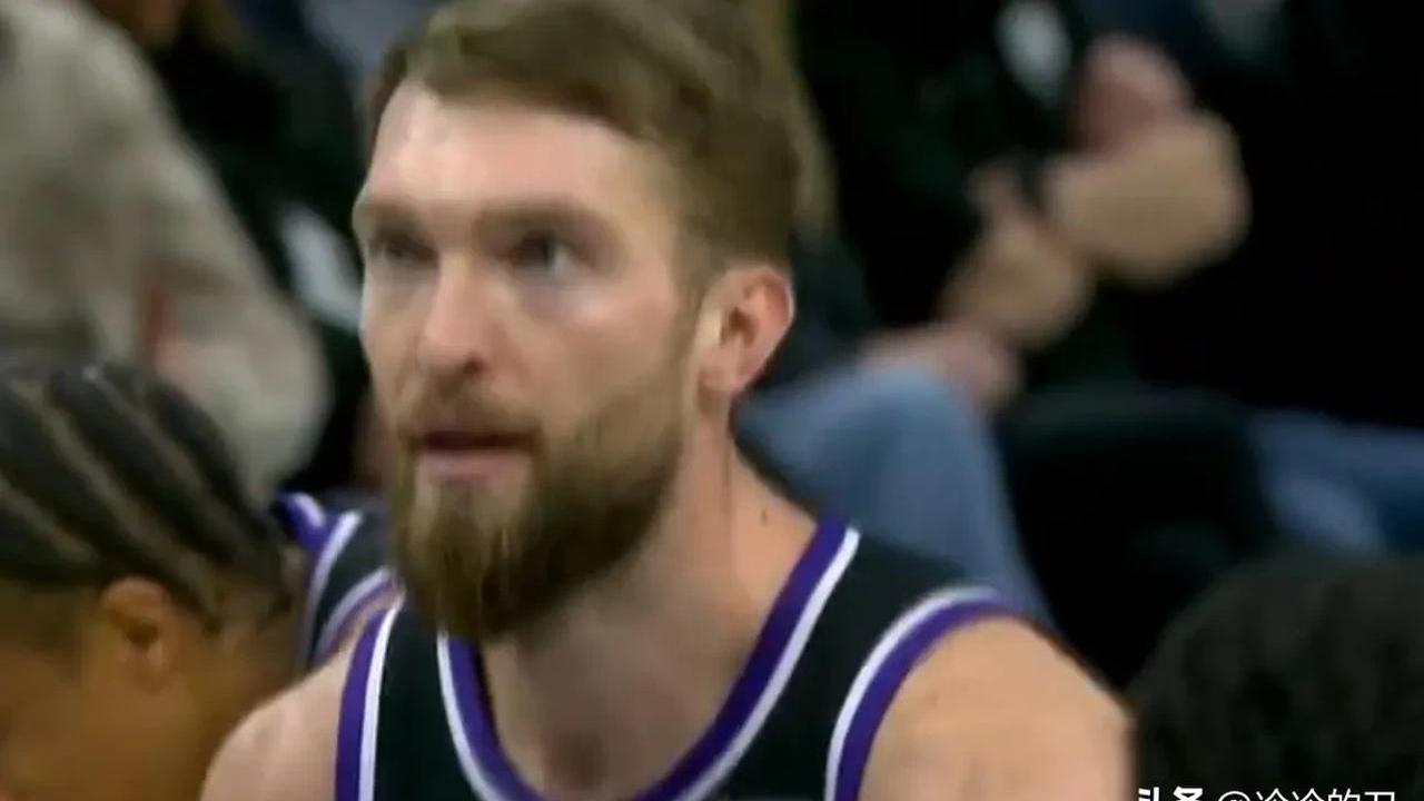 篮球对抗赛国王队横扫森林狼