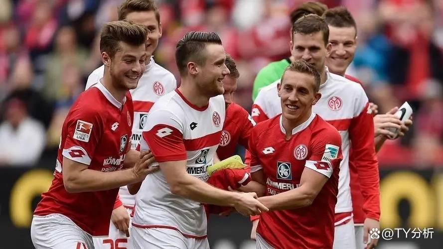 门兴格拉德巴赫在主场迎战沃尔夫斯堡，力争三分