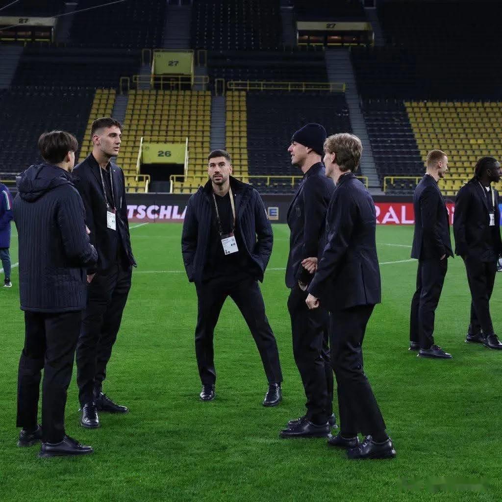 乐鱼体育官网-意大利劲旅再战，赛场上万众瞩目的焦点