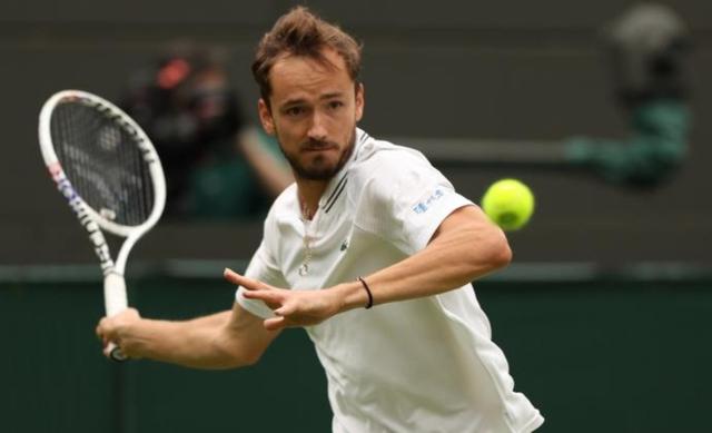 leyu乐鱼体育-西班牙网球队轻取世界网球队，梅德韦杰夫制霸全场的简单介绍