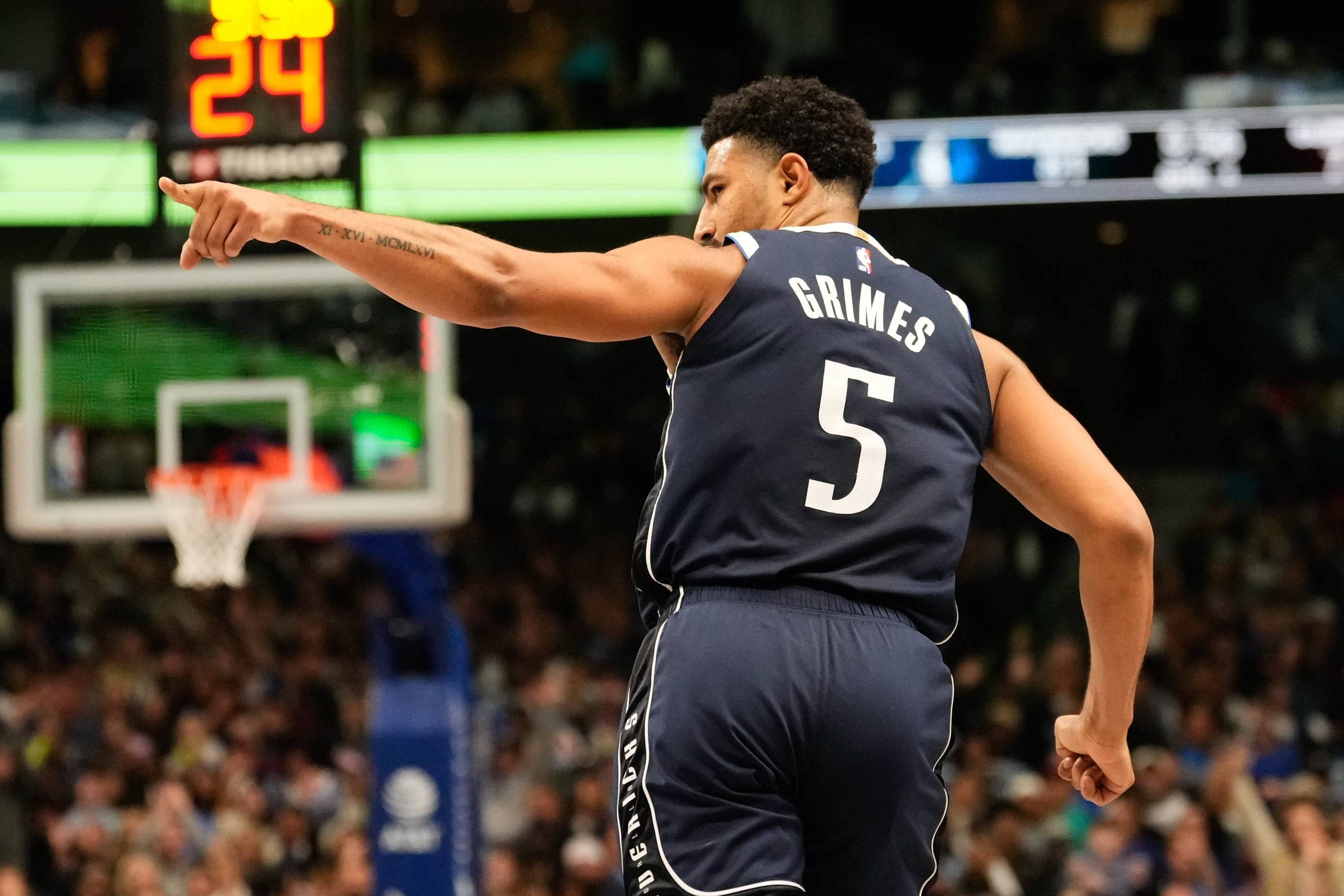 独行侠绝地反击76人，特雷杨制霸全场的简单介绍